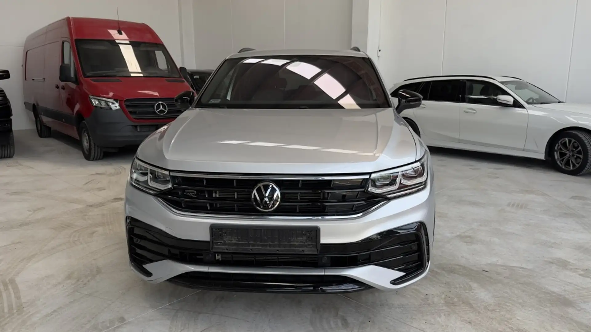 Volkswagen Tiguan 2.0 TSI R-Line 4Motion DSG 140kW Gris - 2