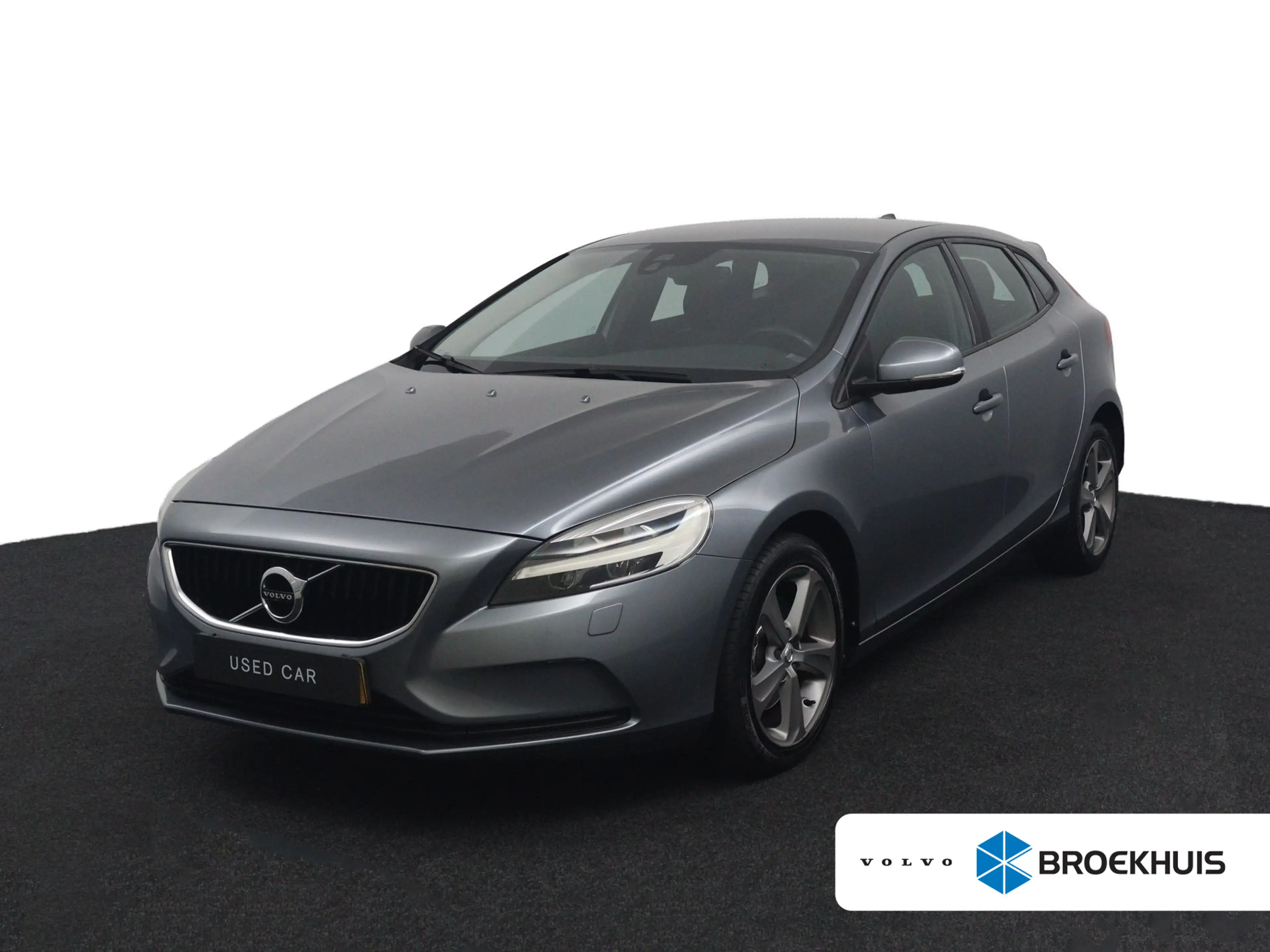 Volvo V40 2.0 T3 Momentum | Stoelverwarming | Trekhaak | LED