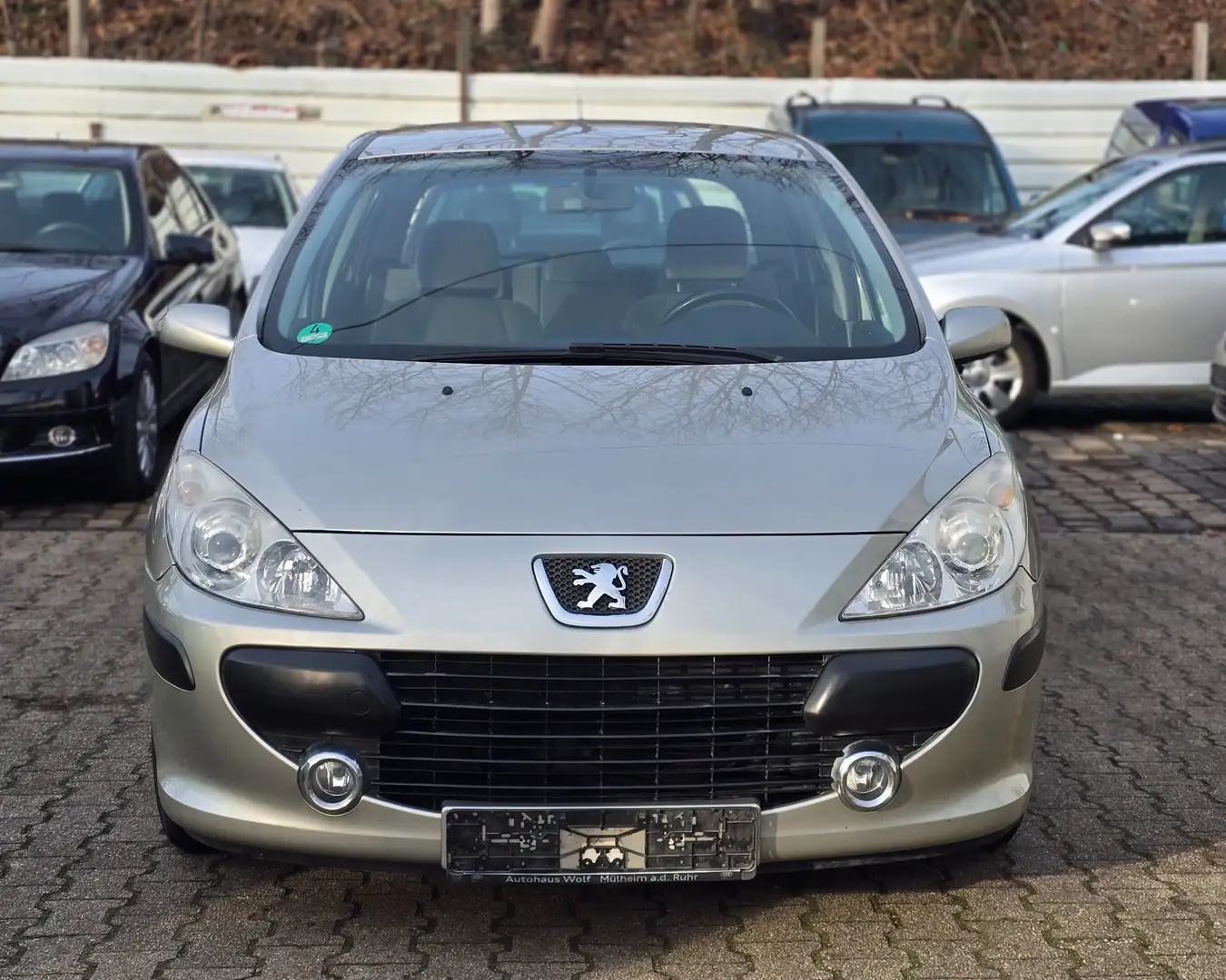 Peugeot 307 Premium,Automatik, Tüv 03-2027,Klimaautomatik. Grau - 2