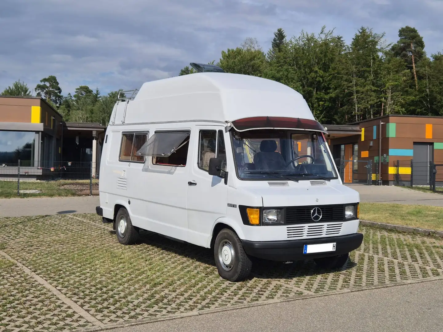 Mercedes-Benz T1 207d Білий - 1