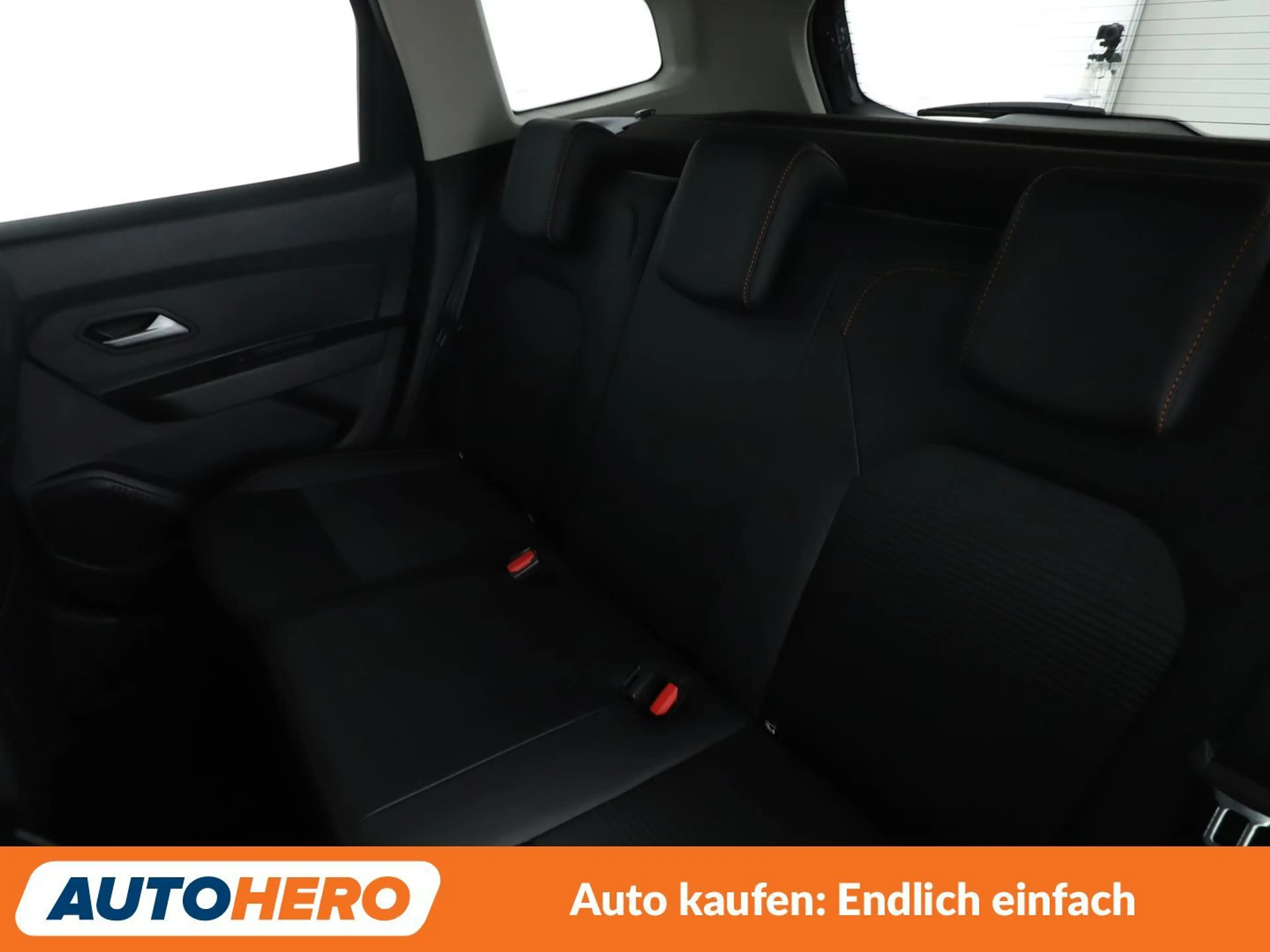 Dacia Duster 1.3 TCe Extreme Aut.*NAVI*PDC*SHZ*KLIMA* — photo 14