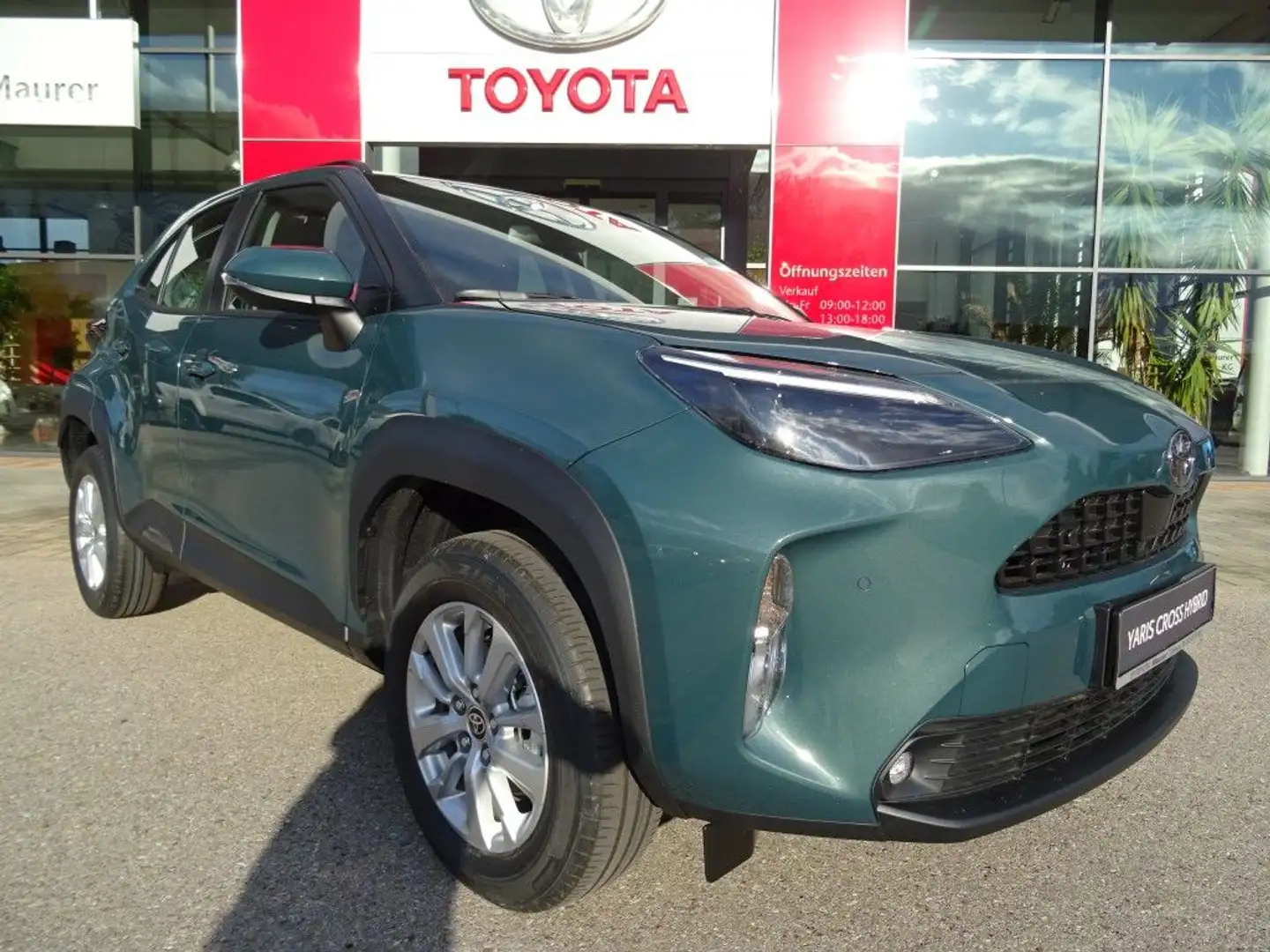 Toyota Yaris Cross Hybrid 116 1.5 VVT-i Team-Linestyle + Saftey-Packe Vert - 2