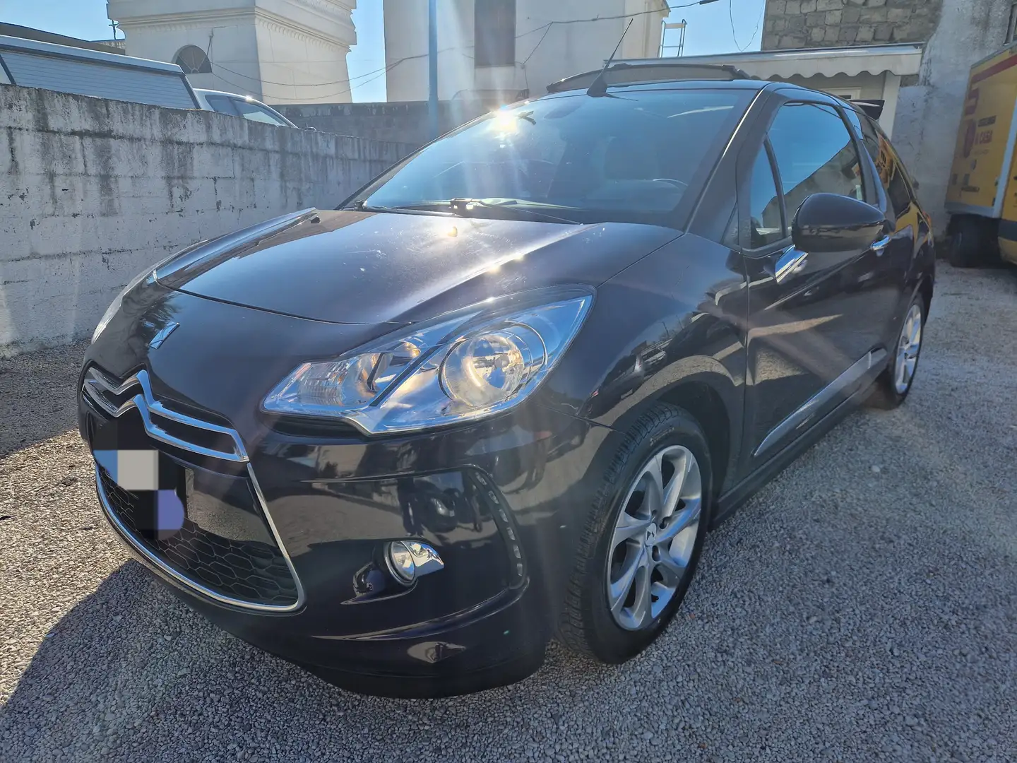 Citroen DS3 DS3 Cabrio Cabrio 1.2 puretech (vti) Chic 82cv Lilla - 2