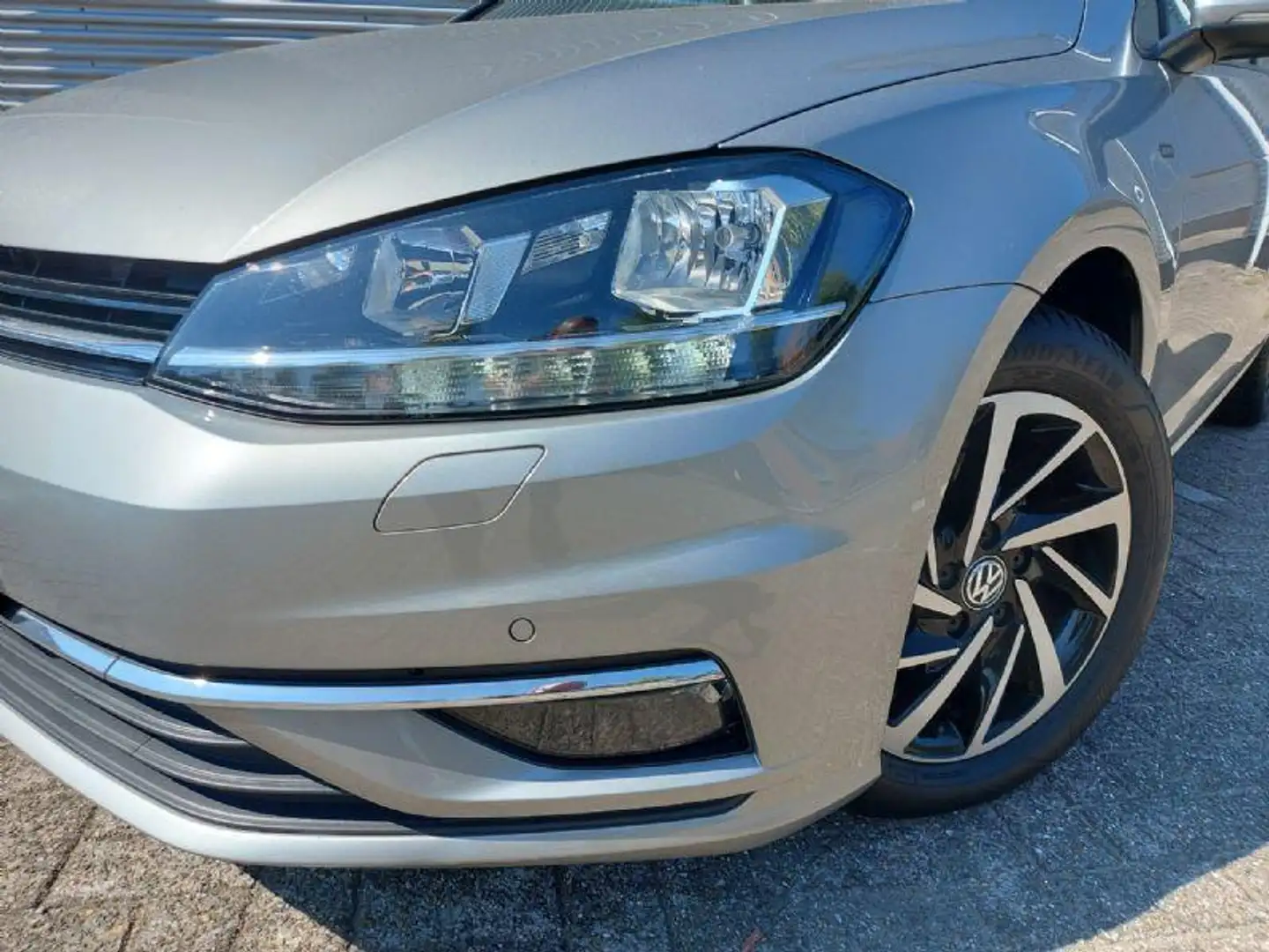 Volkswagen Golf 1.0 TSI Allstar, airco,navigatie,stoelverwarming,p Grigio - 2