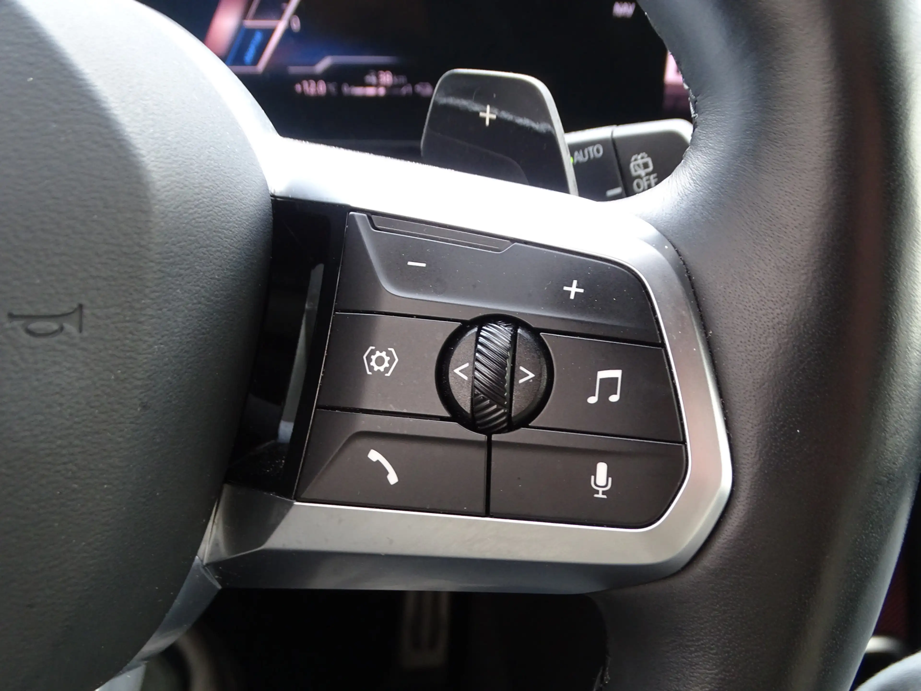 BMW X1 xDrive25e M Sport Premium Pack Comfort Access Ada — photo 29