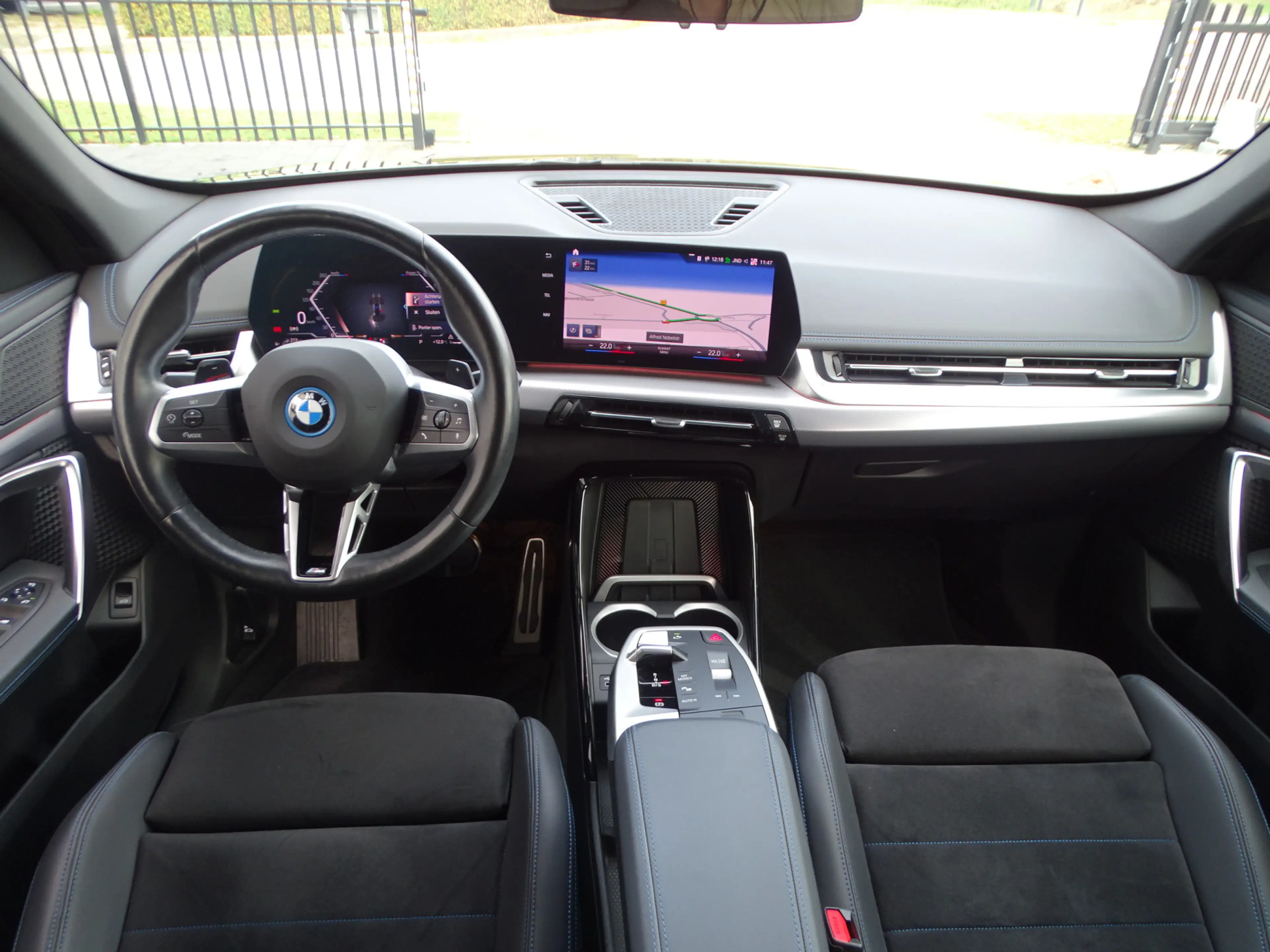 BMW X1 xDrive25e M Sport Premium Pack Comfort Access Ada — photo 10