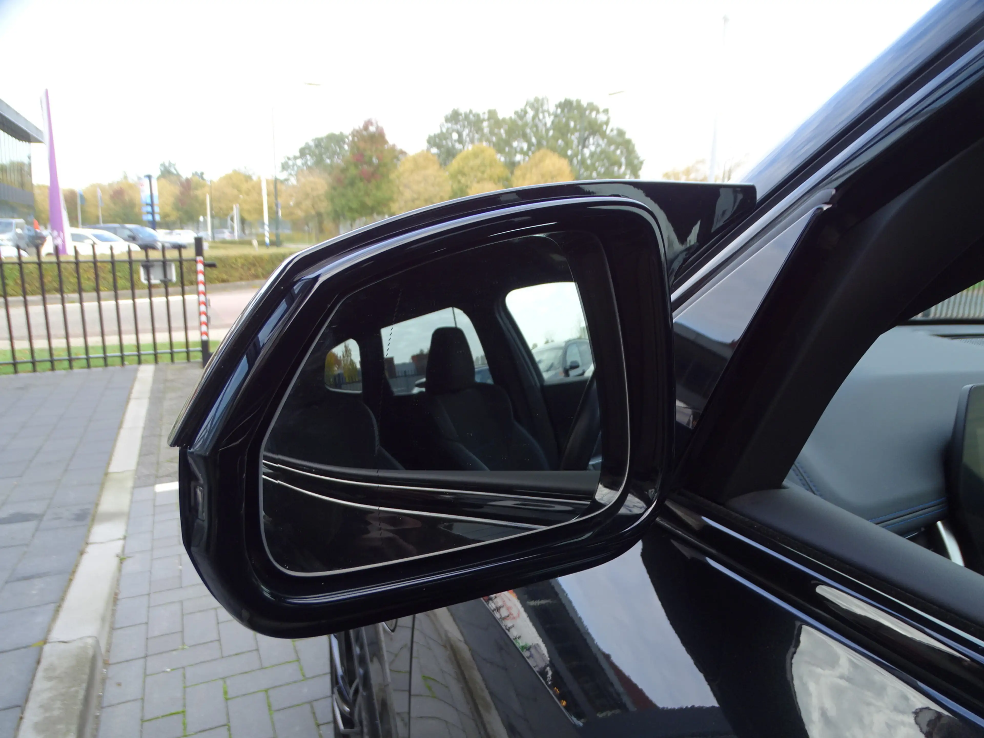 BMW X1 xDrive25e M Sport Premium Pack Comfort Access Ada — photo 21
