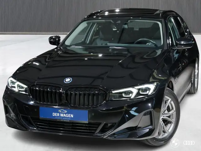 BMW 330