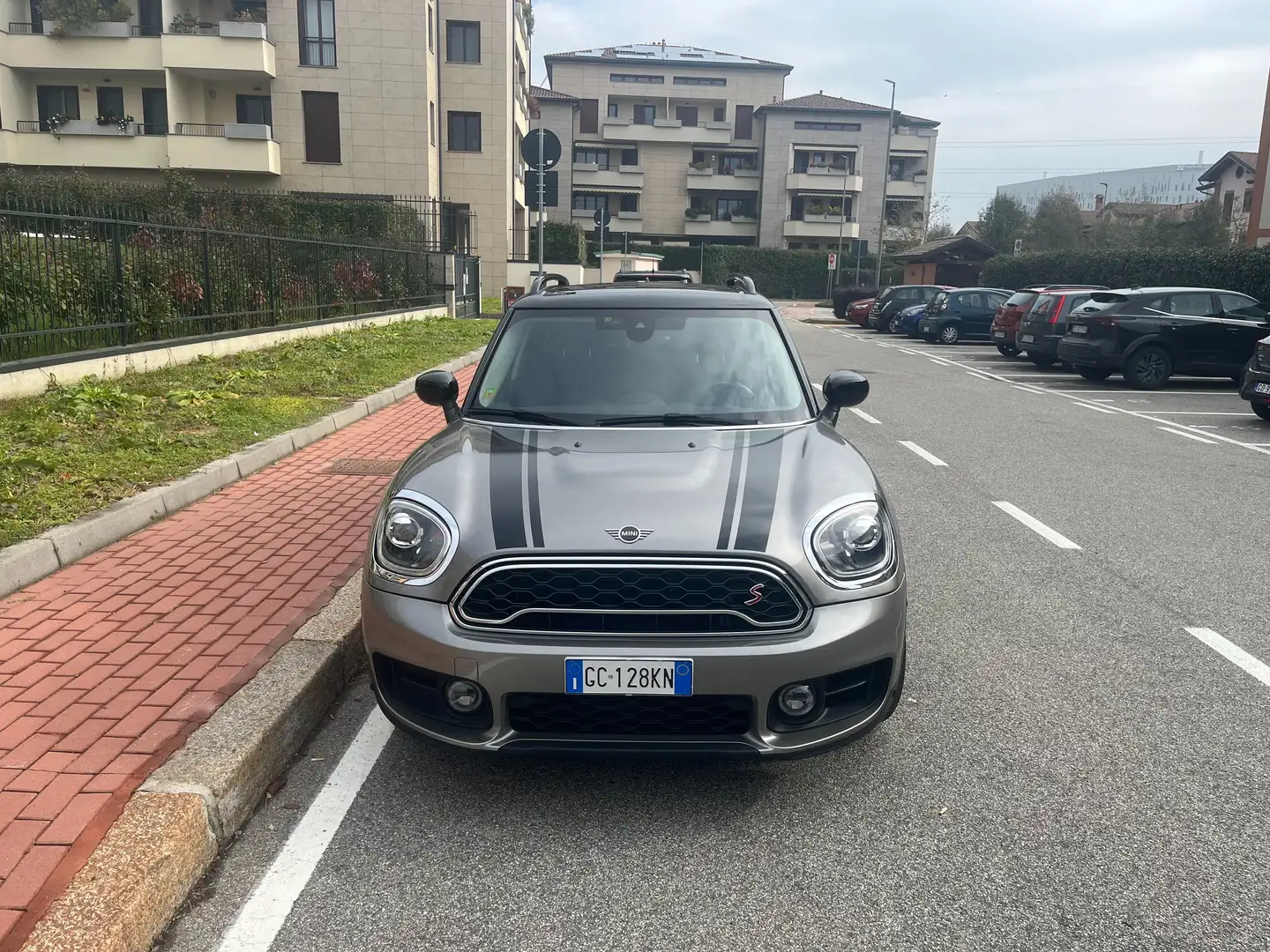 MINI Cooper S Countryman Mini Countryman F60 2017 2.0 Hype auto 7m my18 Gris - 2