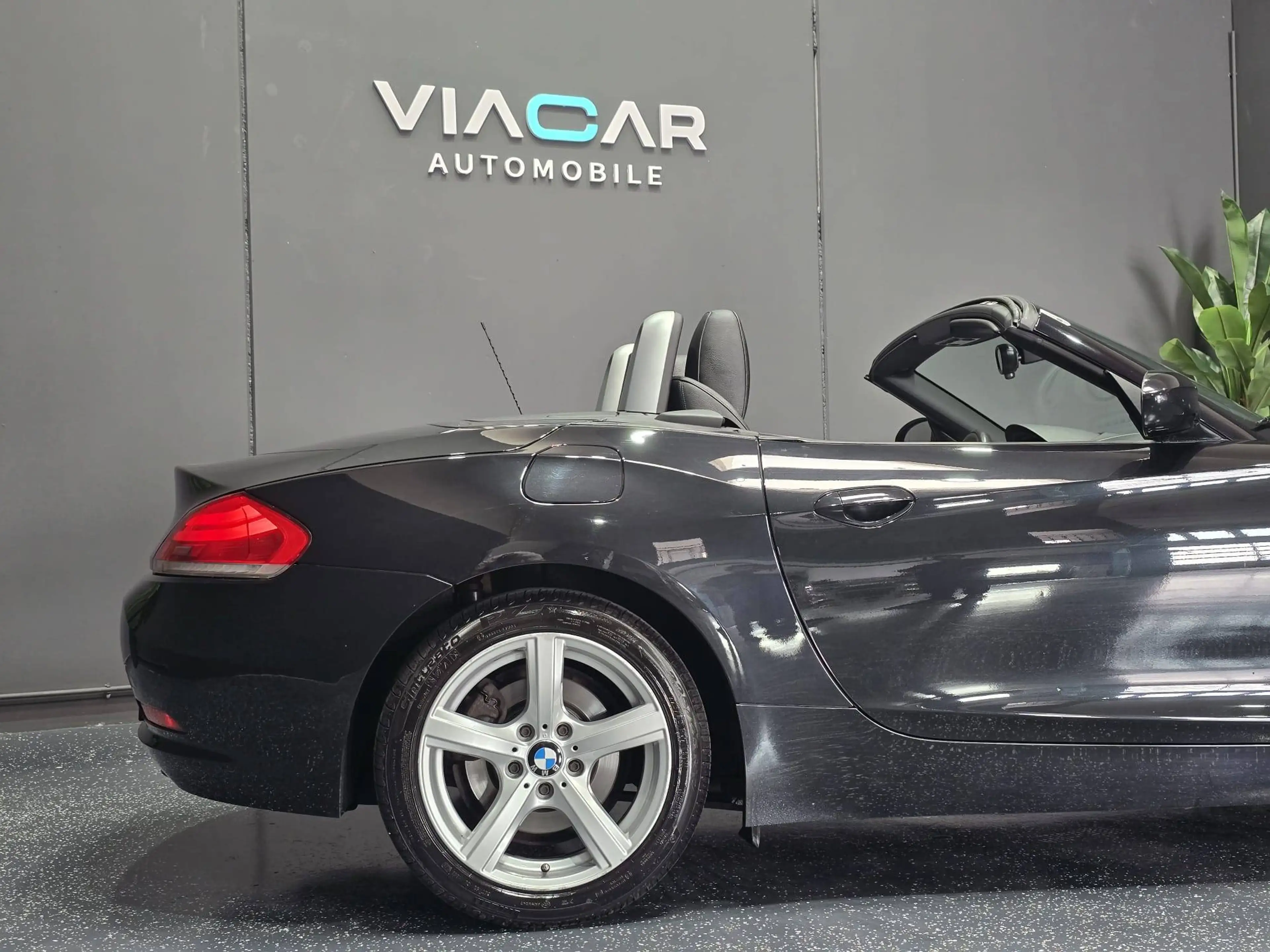 BMW Z4 sdrive 23 i — photo 11