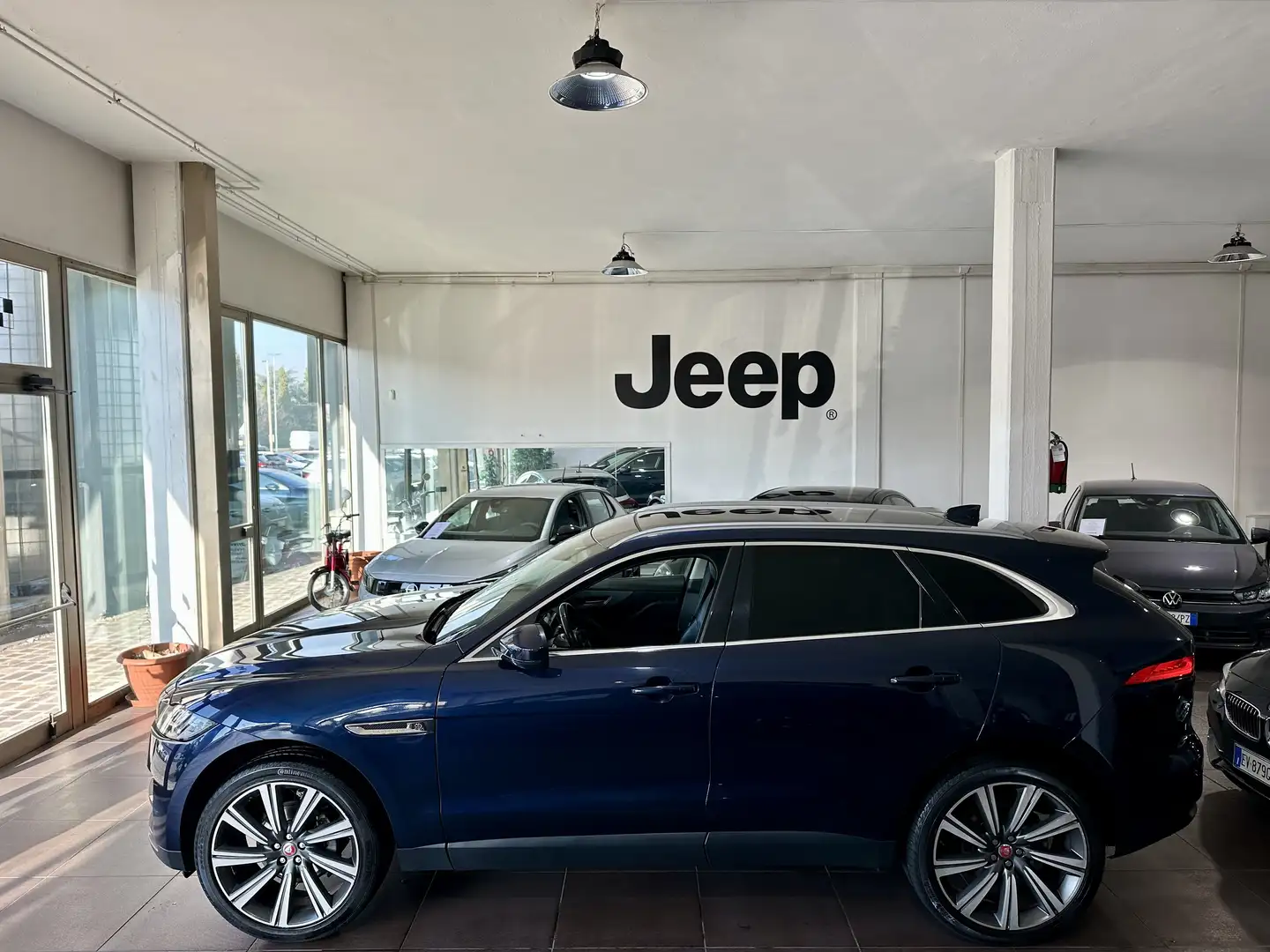 Jaguar F-Pace Motore Rifatto In Concessionaria Jaguar Da 60.000 Blu/Azzurro - 2