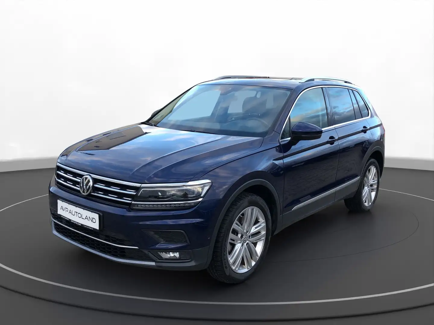 Volkswagen Tiguan 2.0 TDI DSG 4MOTION Highline | PANO | Blauw - 2