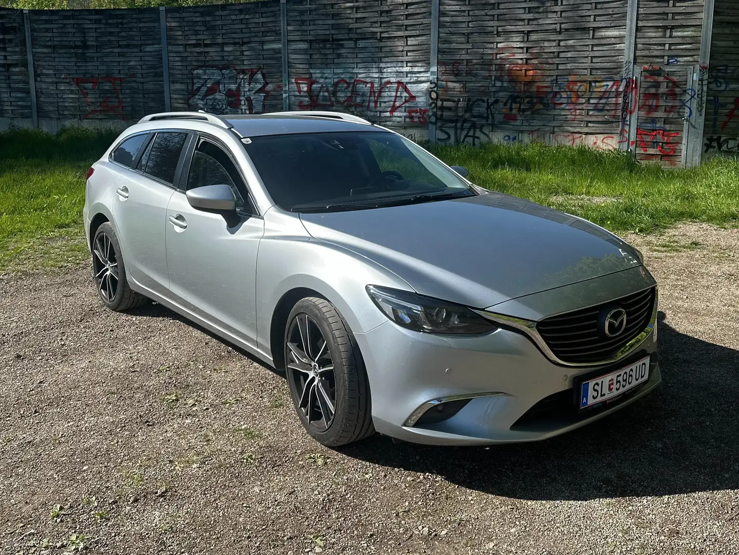 Mazda 6 Mazda 6 Sport Combi CD150 Attraction Attraction Silber - 2