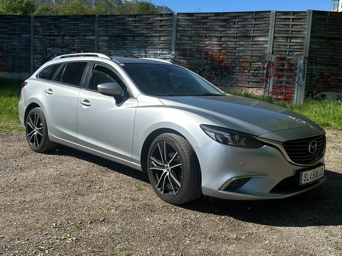 Mazda 6 Mazda 6 Sport Combi CD150 Attraction Attraction Silber - 1