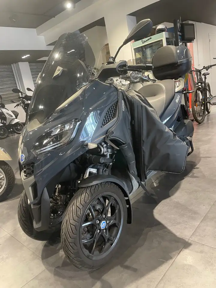 Piaggio MP3 310