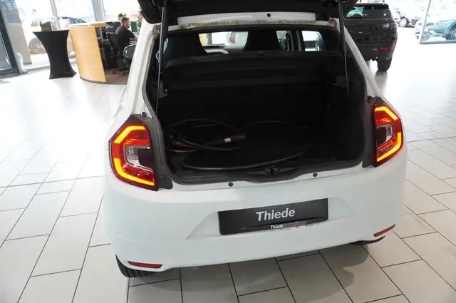 Renault Twingo view 13