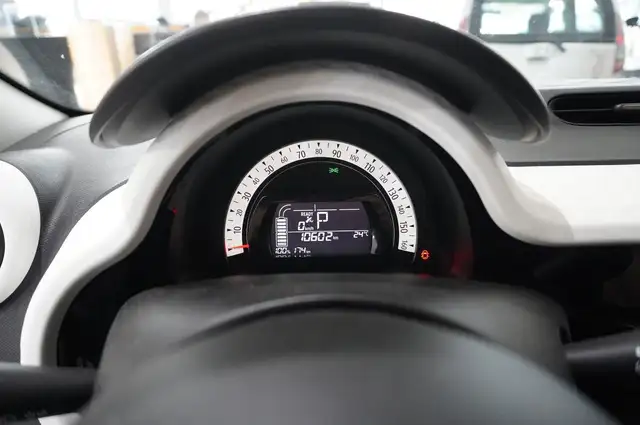 Renault Twingo view 21