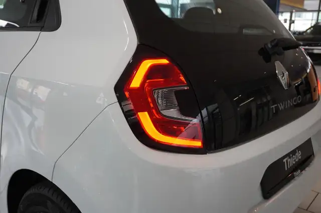 Renault Twingo view 11