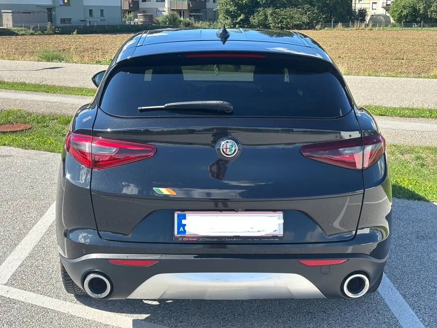 Alfa Romeo Stelvio Stelvio Super 2,2 ATX AWD Super Schwarz - 2