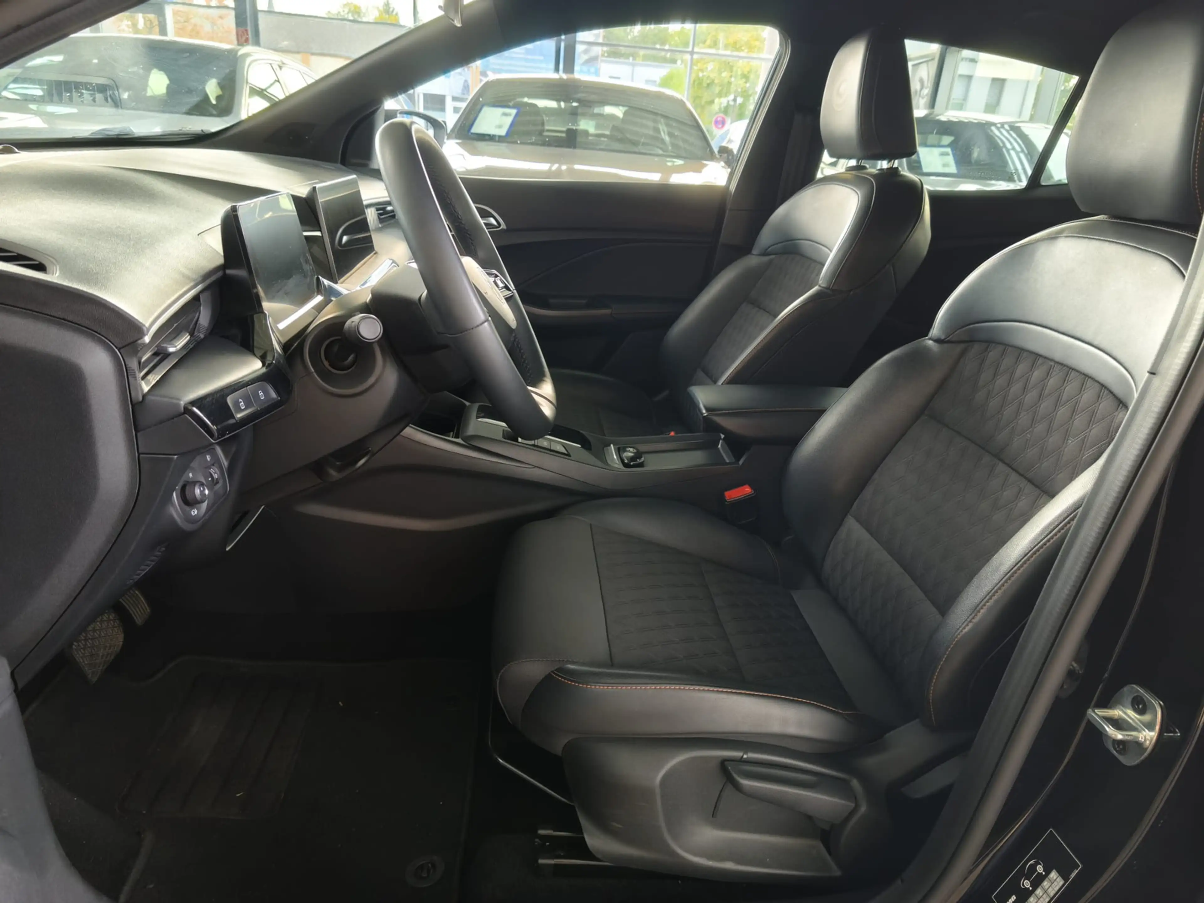 MG MG3 3 1.5 Hybrid+ 143 kW Luxury Aut./LED/ACC/|360° — photo 7