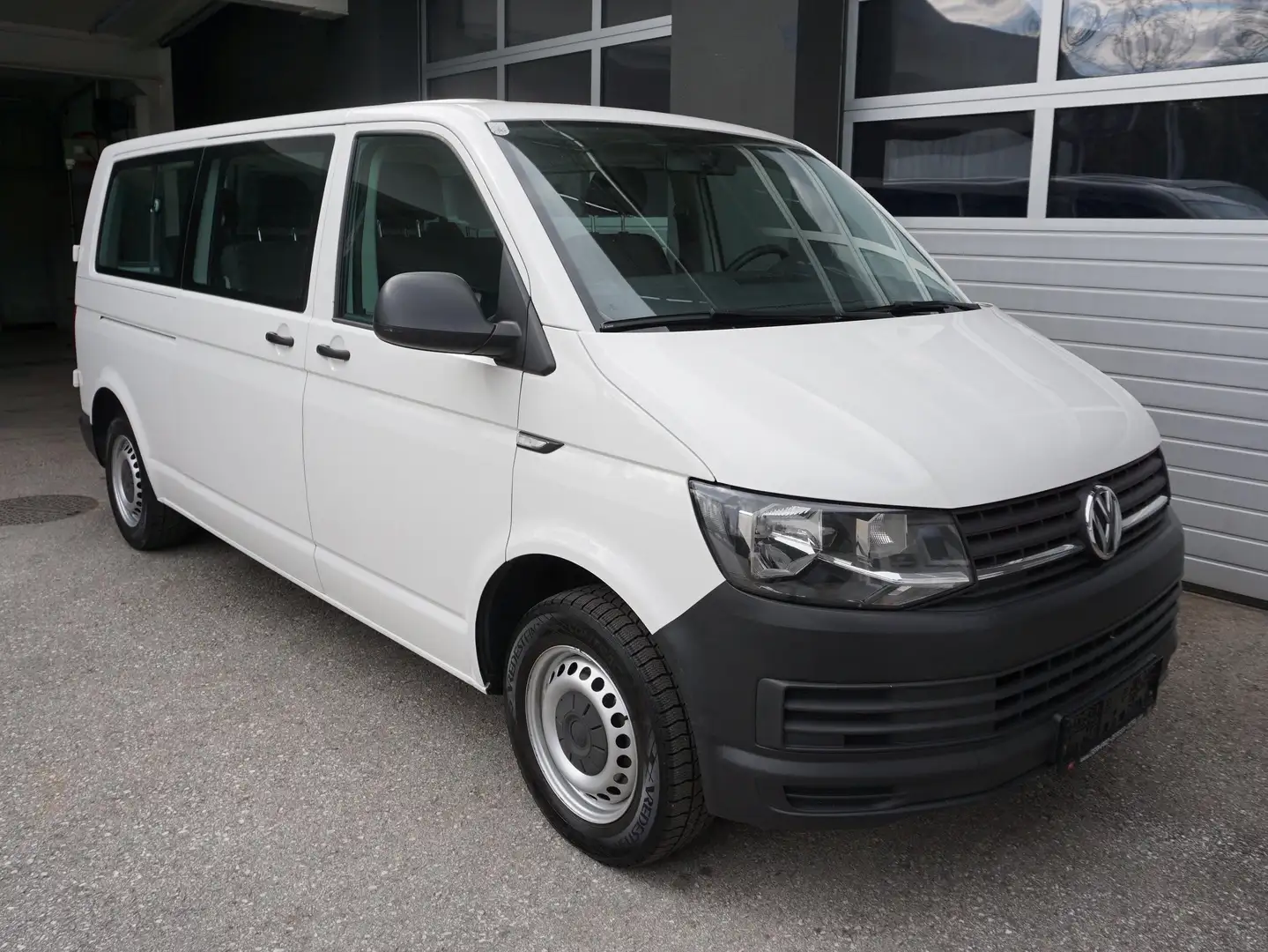 Volkswagen T6 Kombi Kombi lang Weiß - 1