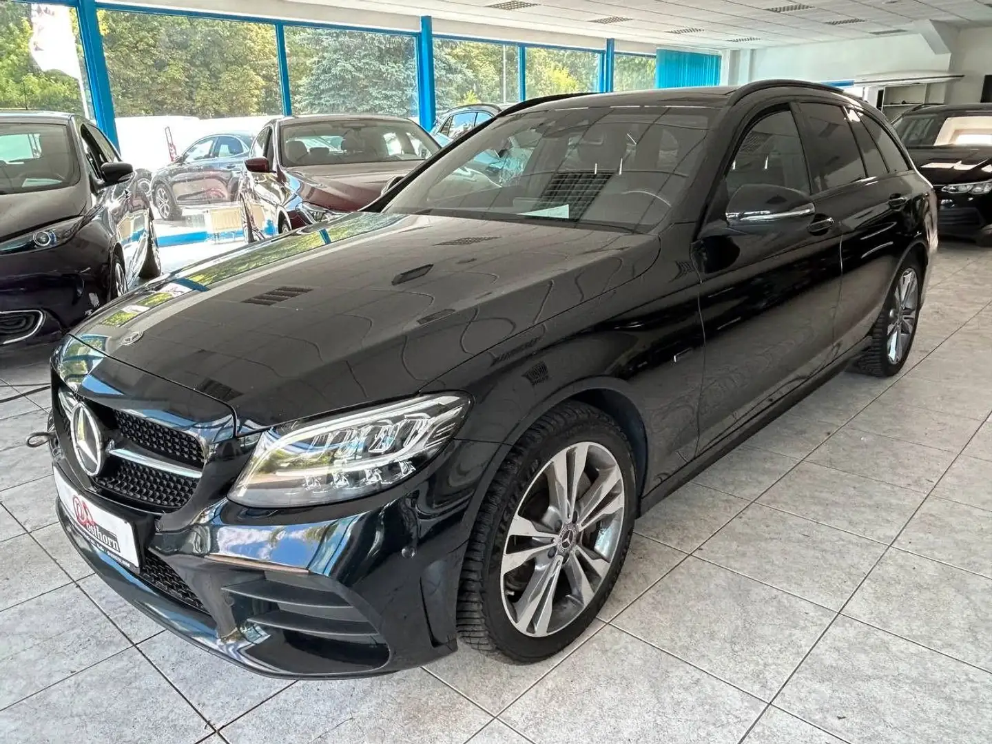 Mercedes-Benz C 300 e T-Modell AMG Line Klima Leder LED PDC Noir - 1