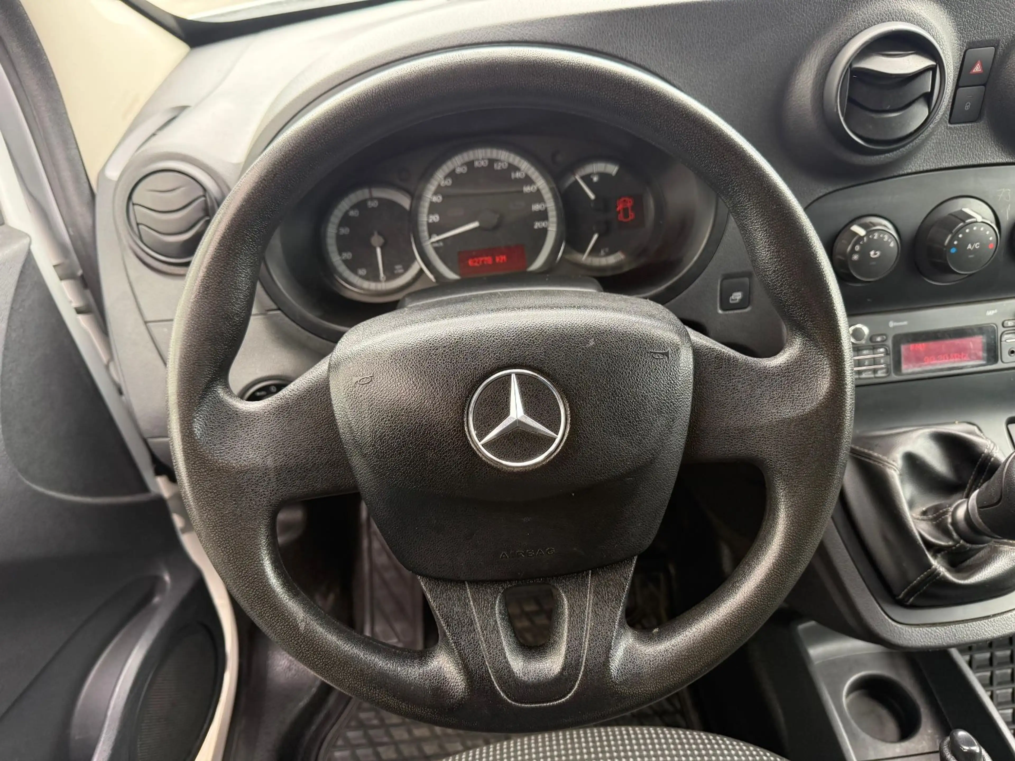 Mercedes-Benz Citan 109/111 CDI extralang Klima*AHK*Parkhilfe — photo 13