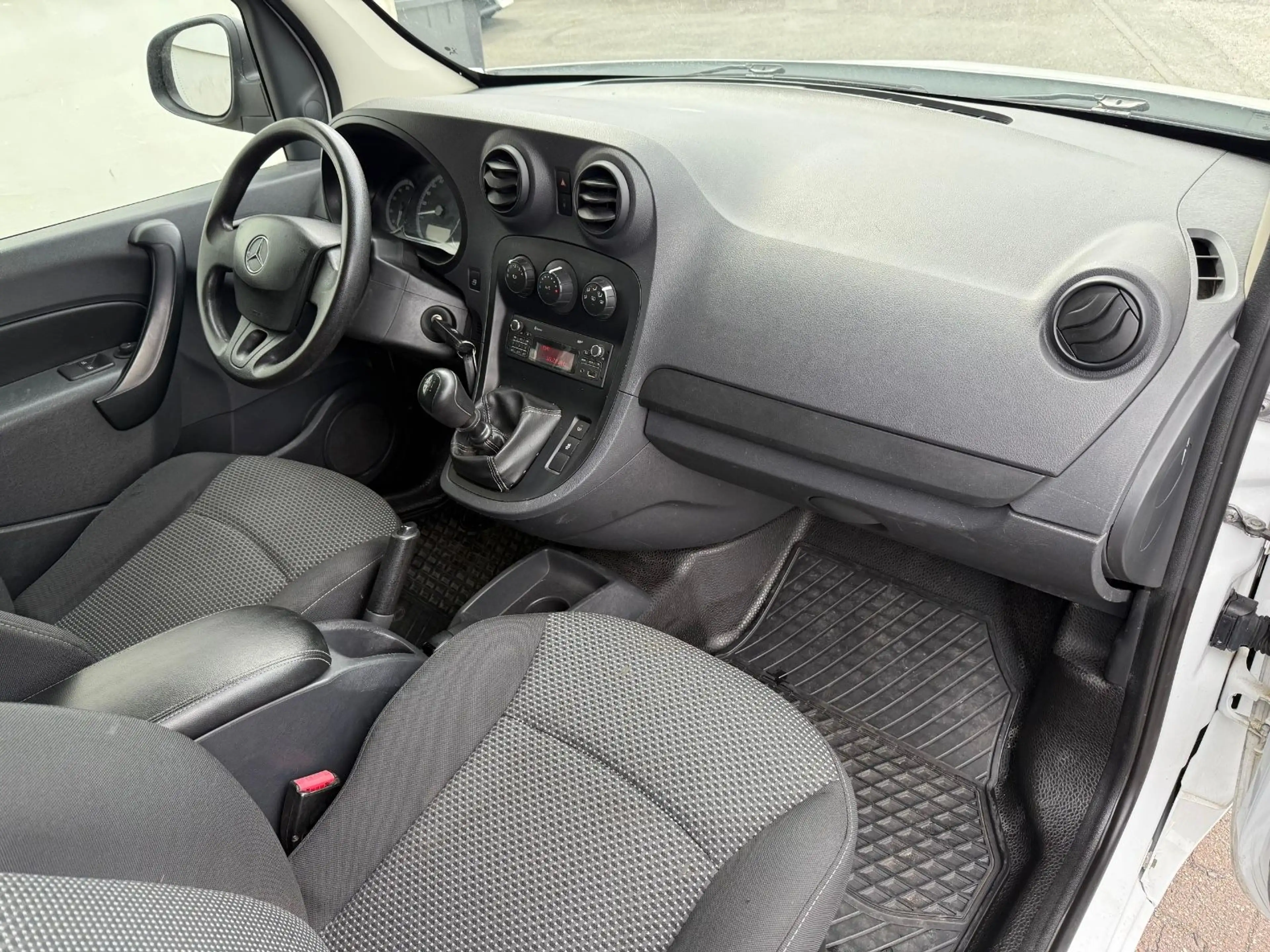 Mercedes-Benz Citan 109/111 CDI extralang Klima*AHK*Parkhilfe — photo 15