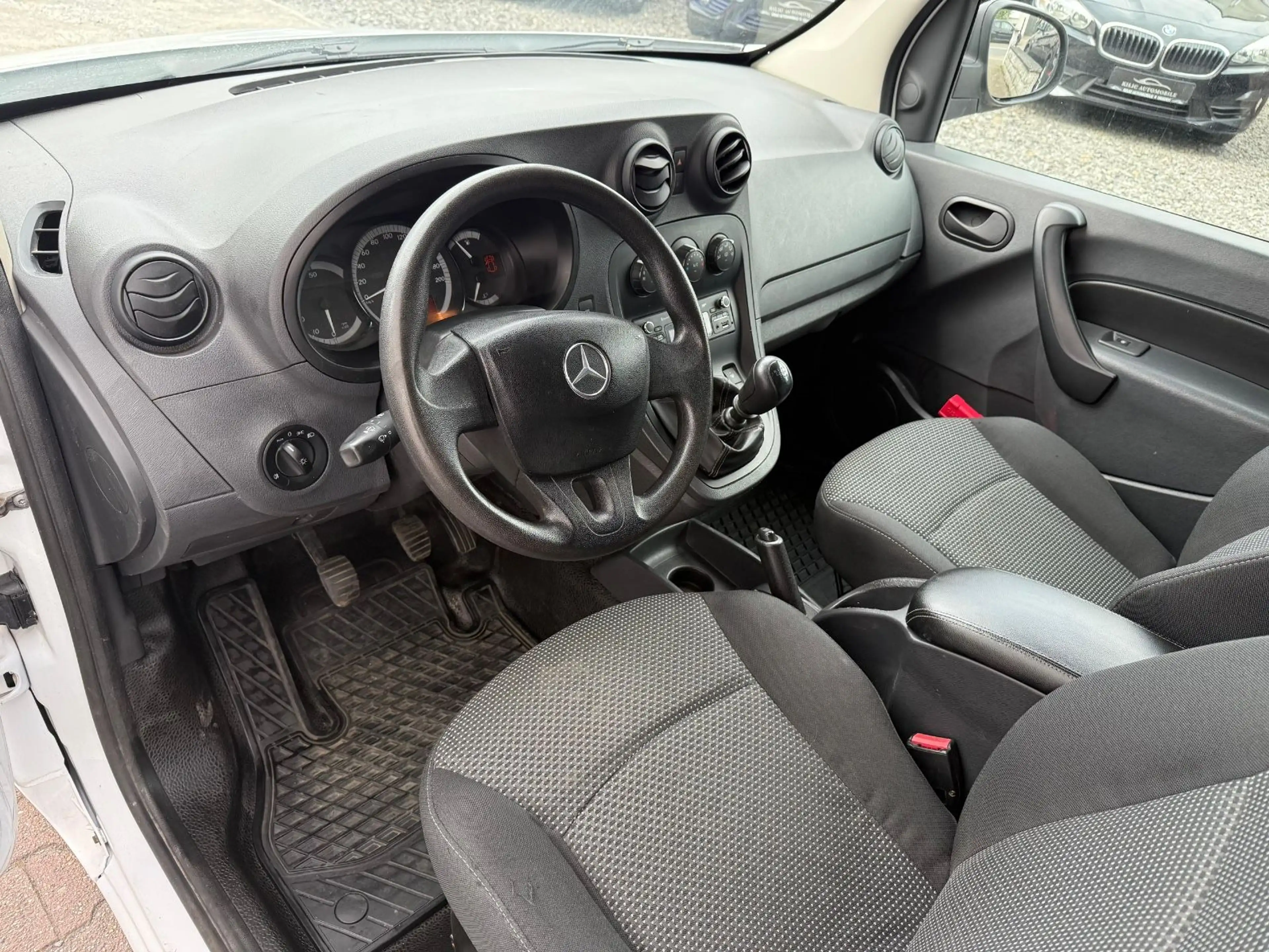 Mercedes-Benz Citan 109/111 CDI extralang Klima*AHK*Parkhilfe — photo 10