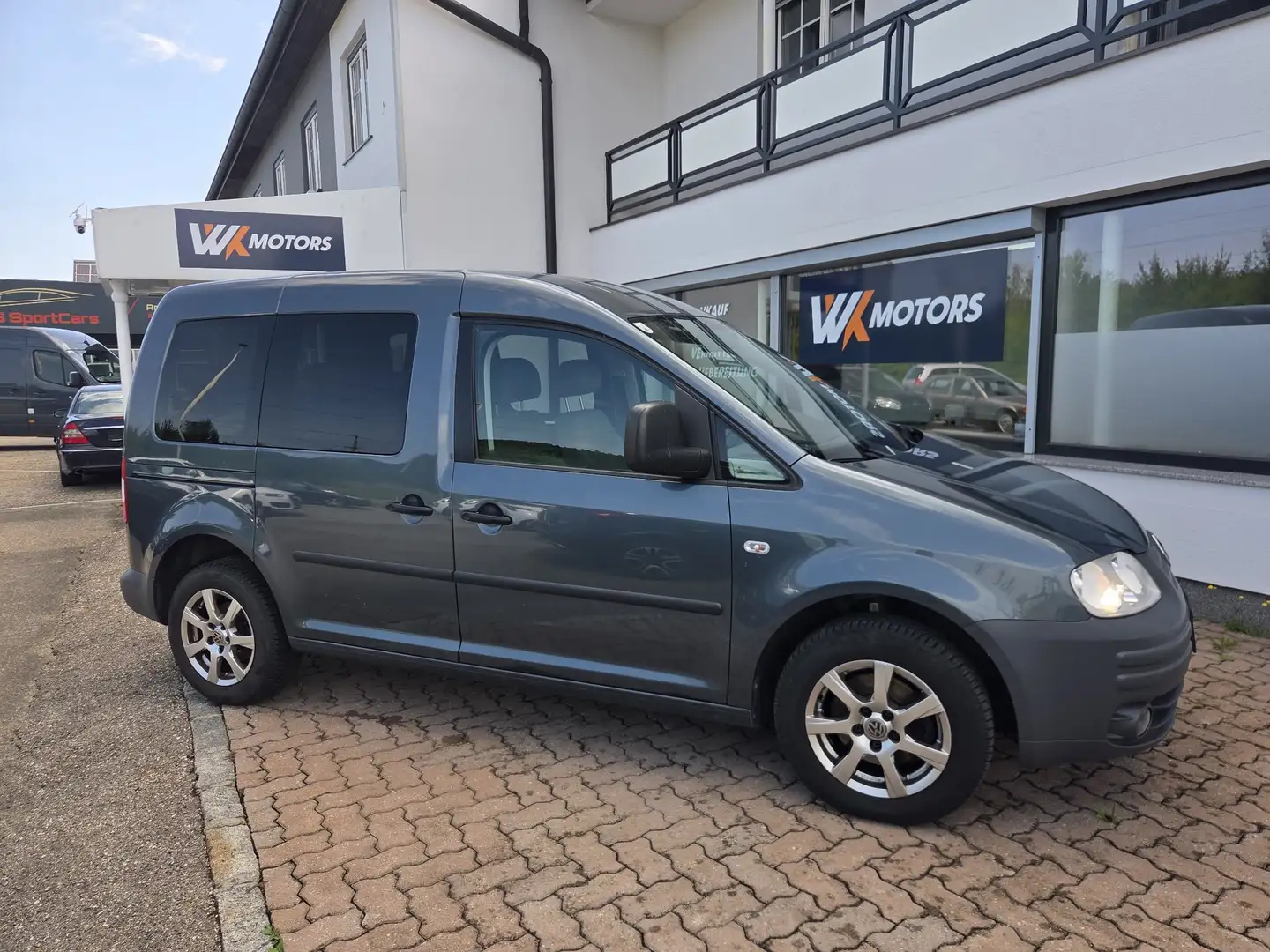 Volkswagen Caddy Life Grau - 2