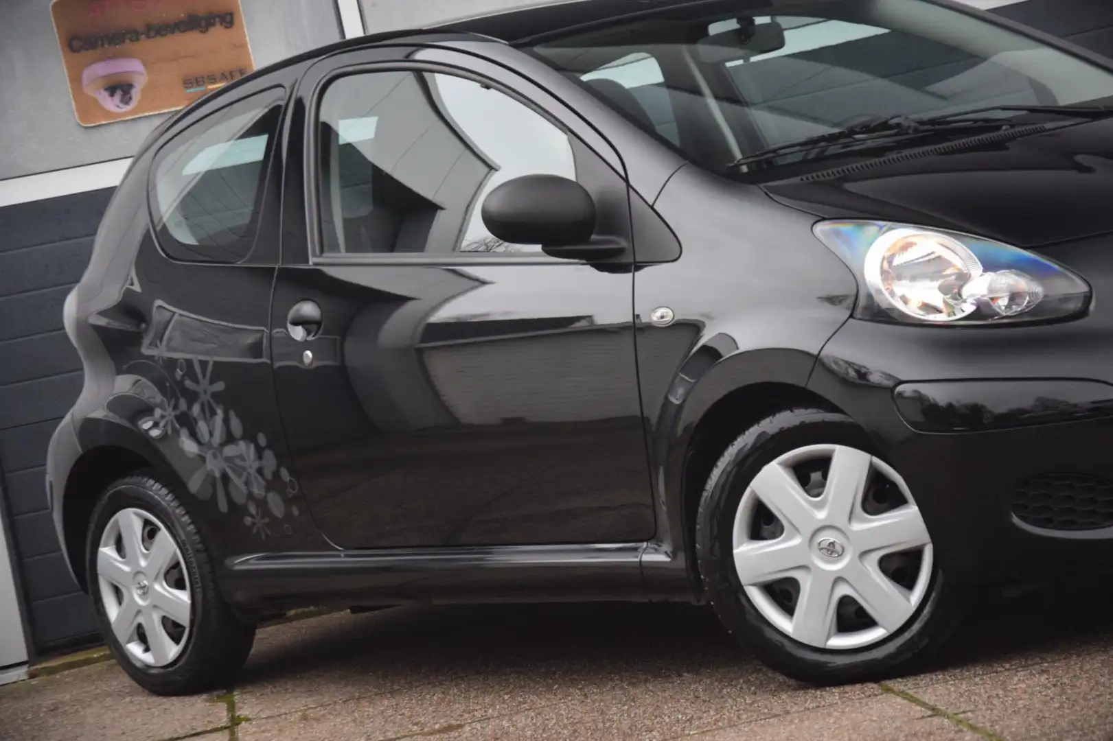 Toyota Aygo 1.0-12V Access 1e eigenaar NL auto! Airco/Radio CD Negro - 2