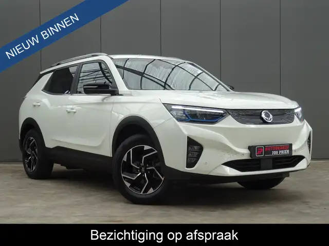 SsangYong Korando E-Motion Platinum 2WD * 326 KM ACCURADIUS * LUXE U