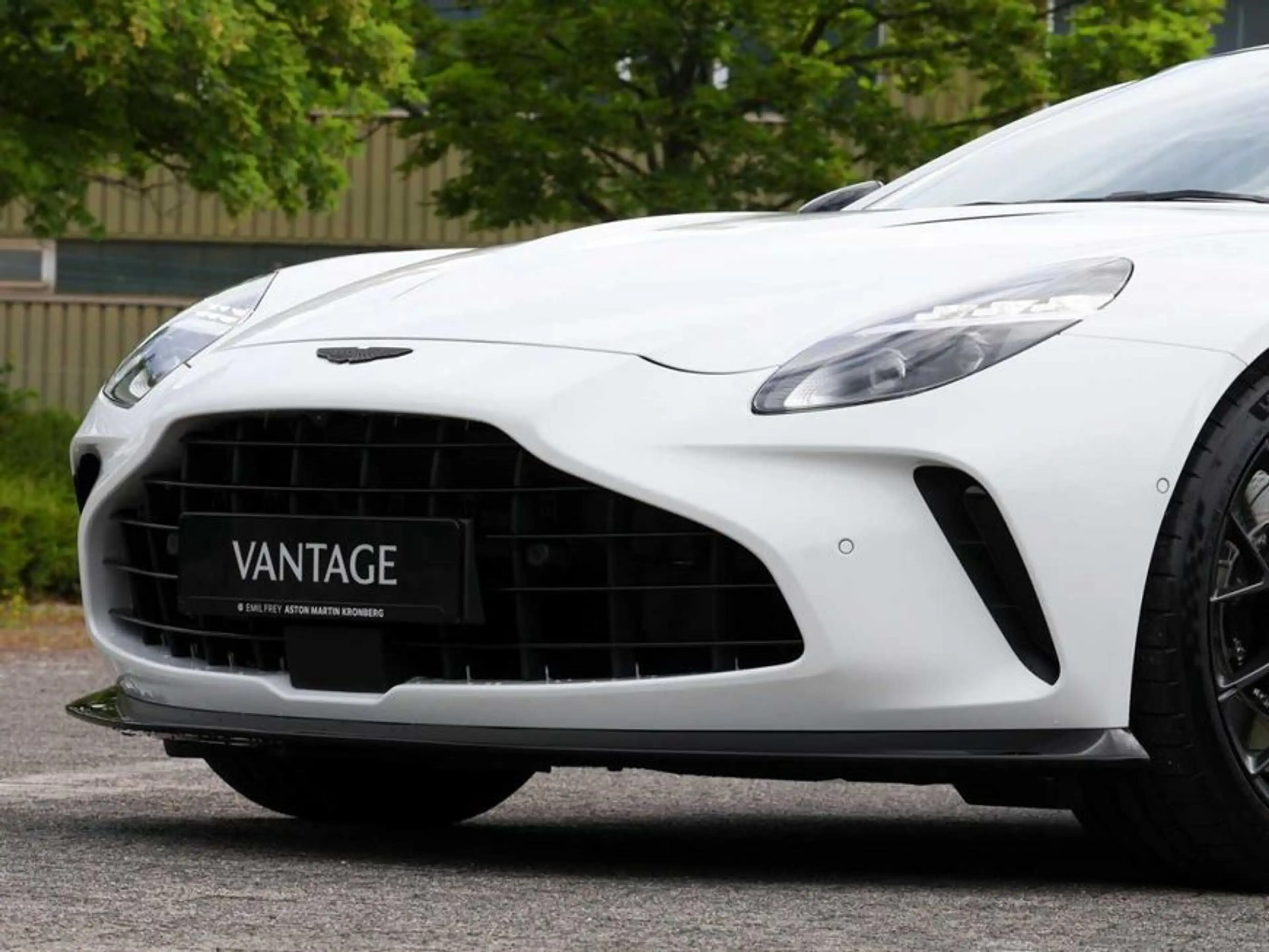 Aston Martin V8 Coupe — photo 4