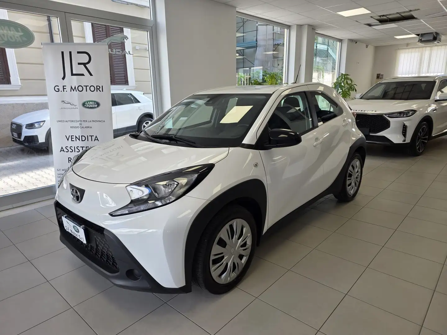 Toyota Aygo X 1.0 Active 72cv Blanco - 1