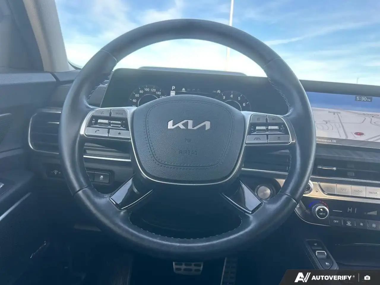 Kia Telluride снимка Kia Telluride