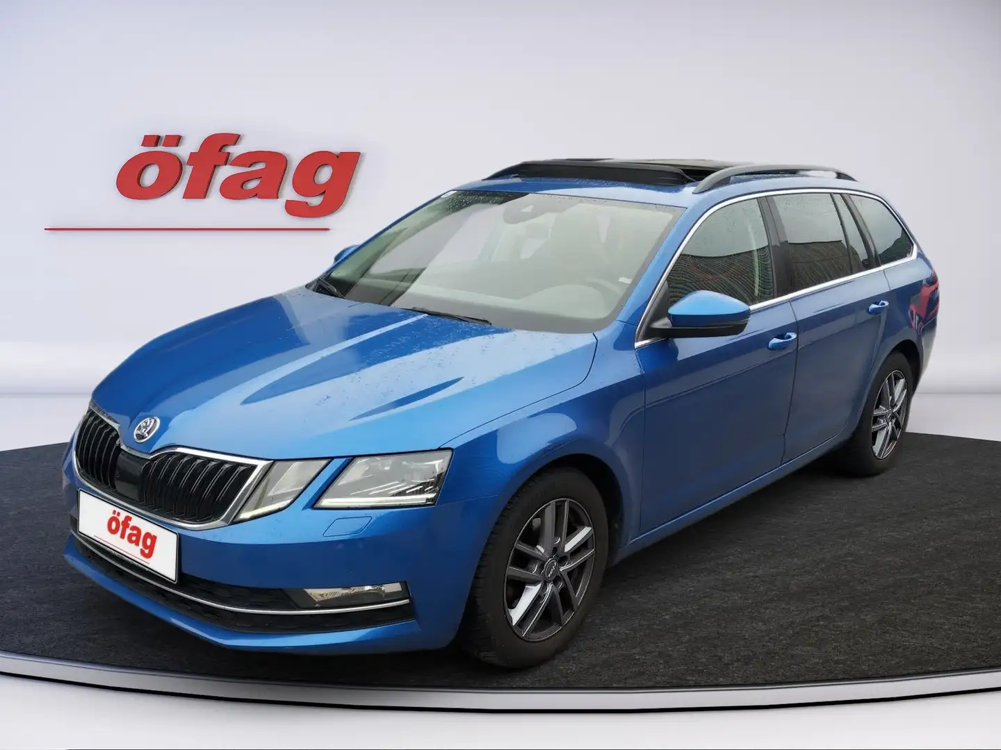 Skoda Octavia Combi 1.4 TSI Style DSG Bleu - 1