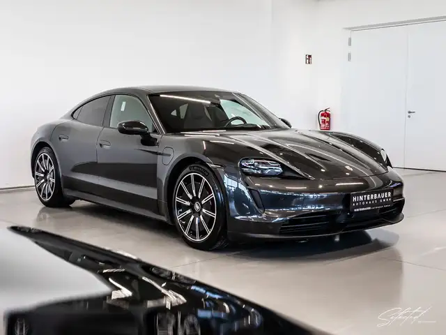 Porsche Taycan 4S*LUFTFEDERUNG*PANO*LED-MATRIX*20'' ZOLL* Ansicht 21