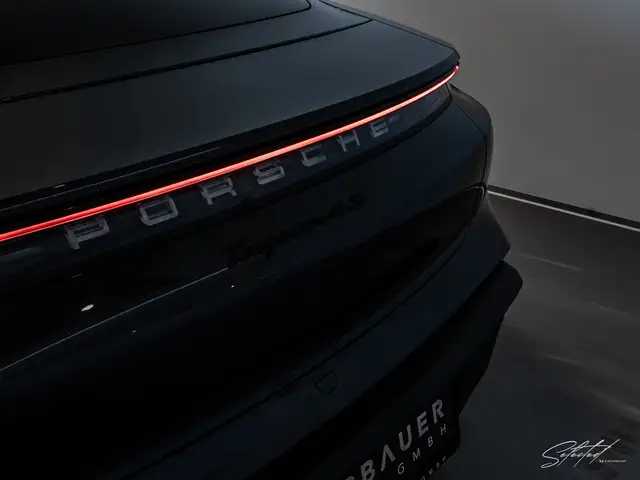 Porsche Taycan 4S*LUFTFEDERUNG*PANO*LED-MATRIX*20'' ZOLL* Ansicht 8
