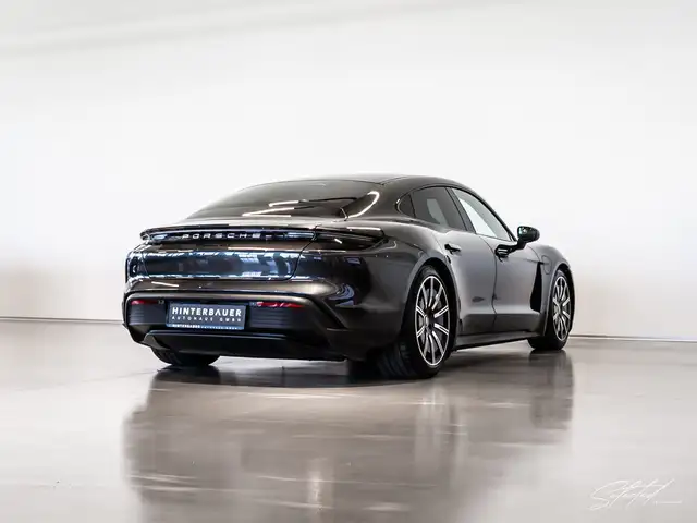 Porsche Taycan 4S*LUFTFEDERUNG*PANO*LED-MATRIX*20'' ZOLL* Ansicht 9