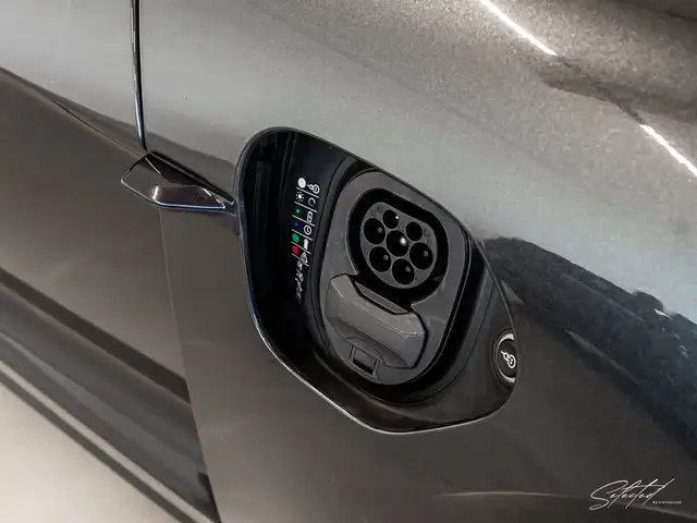 Porsche Taycan 4S*LUFTFEDERUNG*PANO*LED-MATRIX*20'' ZOLL* Ansicht 44