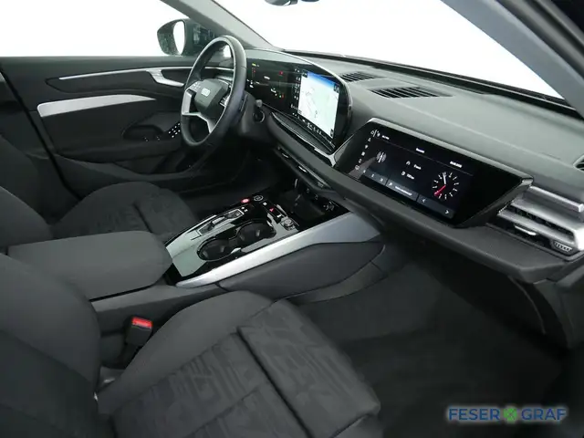 Audi A6 view 6