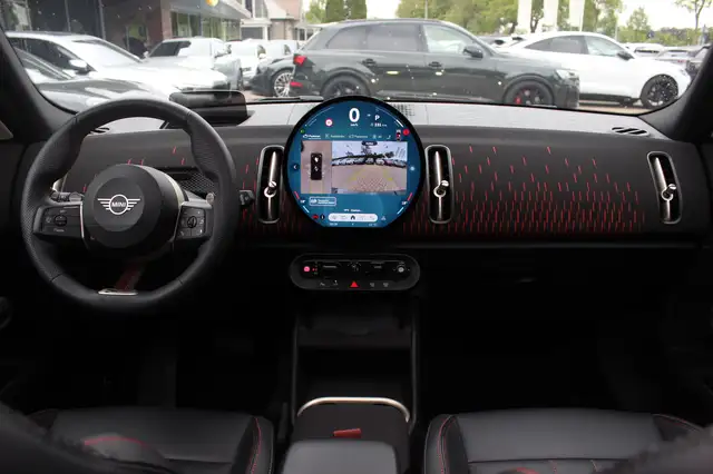 MINI Countryman view 2