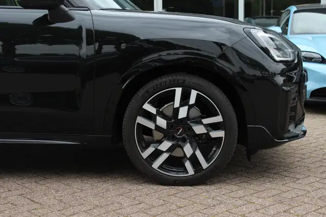 MINI Countryman view 15