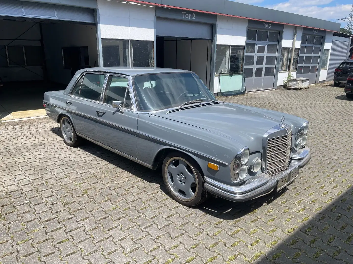 Mercedes-Benz 300 SEL 6,3 ltr. Gri - 2