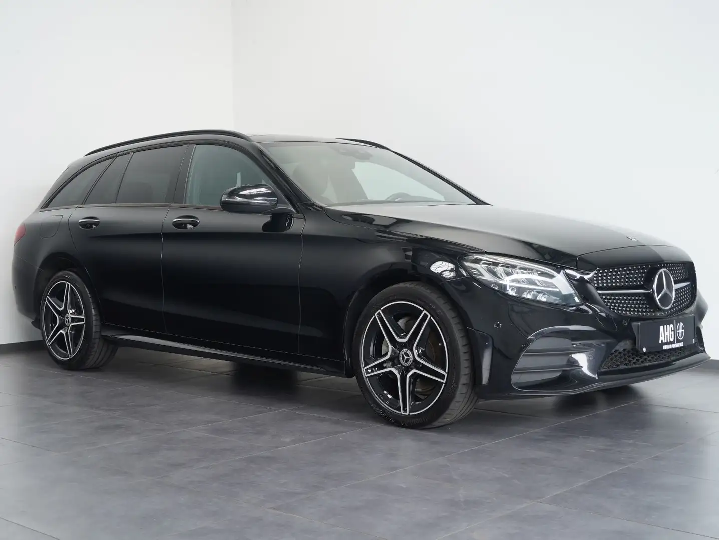 Mercedes-Benz C 220 d T 4Matic AMG Line NIGHT/DISTRONIC/PANO Negro - 2