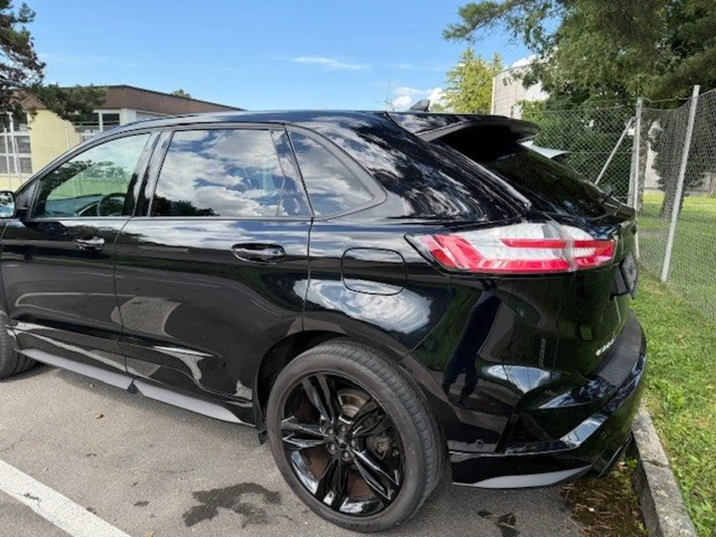 Ford Edge Edge 2,0 EcoBlue SCR 4x4 ST-Line Aut. ST-Line Schwarz - 1