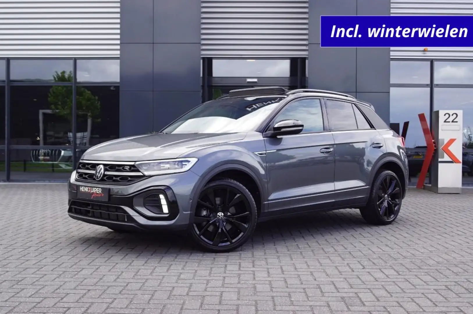 Volkswagen T-Roc 1.5 TSI DSG R-Line /Panodak/19 Inch LM /Trekhaak/I Grijs - 1