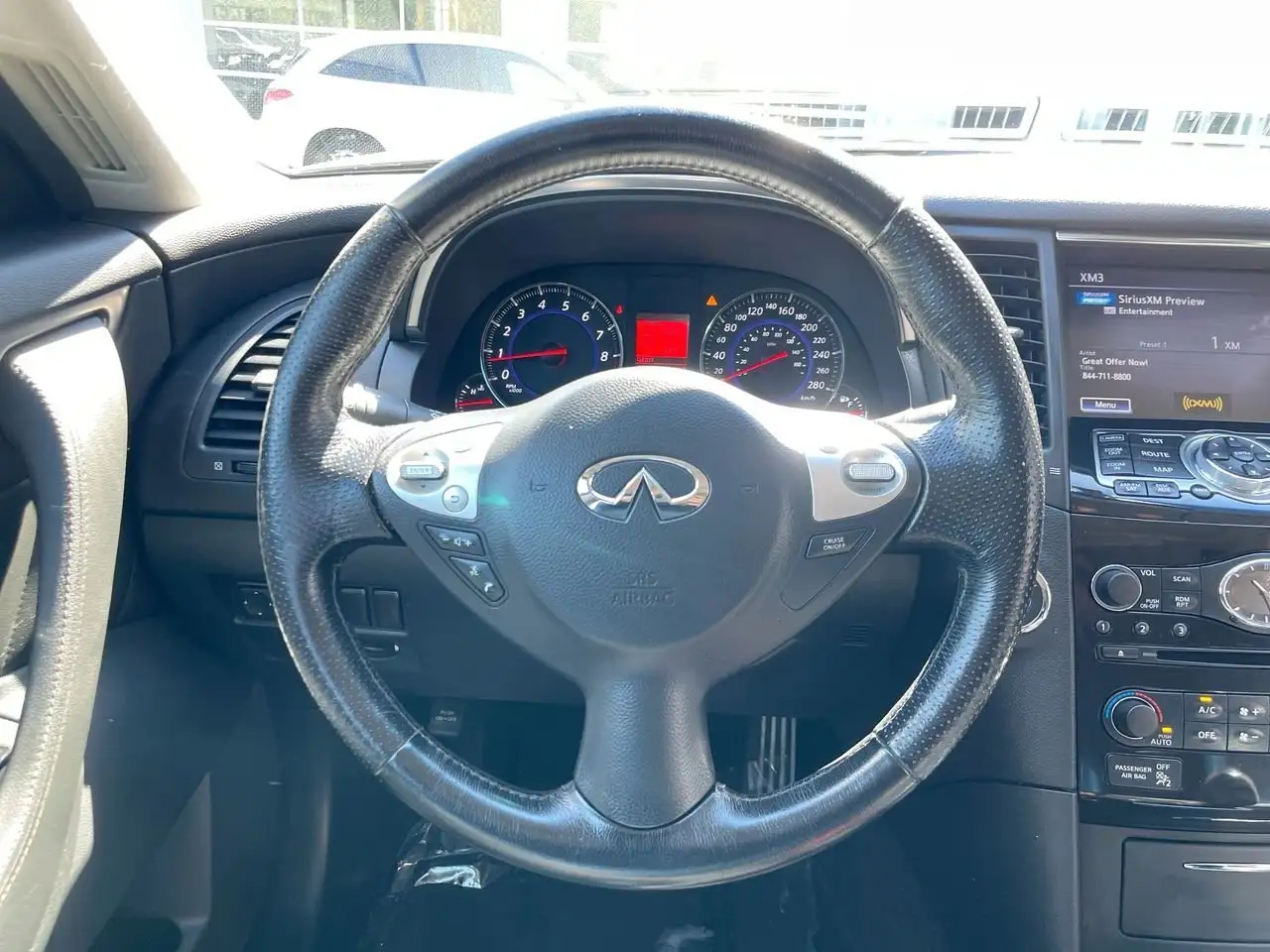 Infiniti FX снимка Infiniti FX