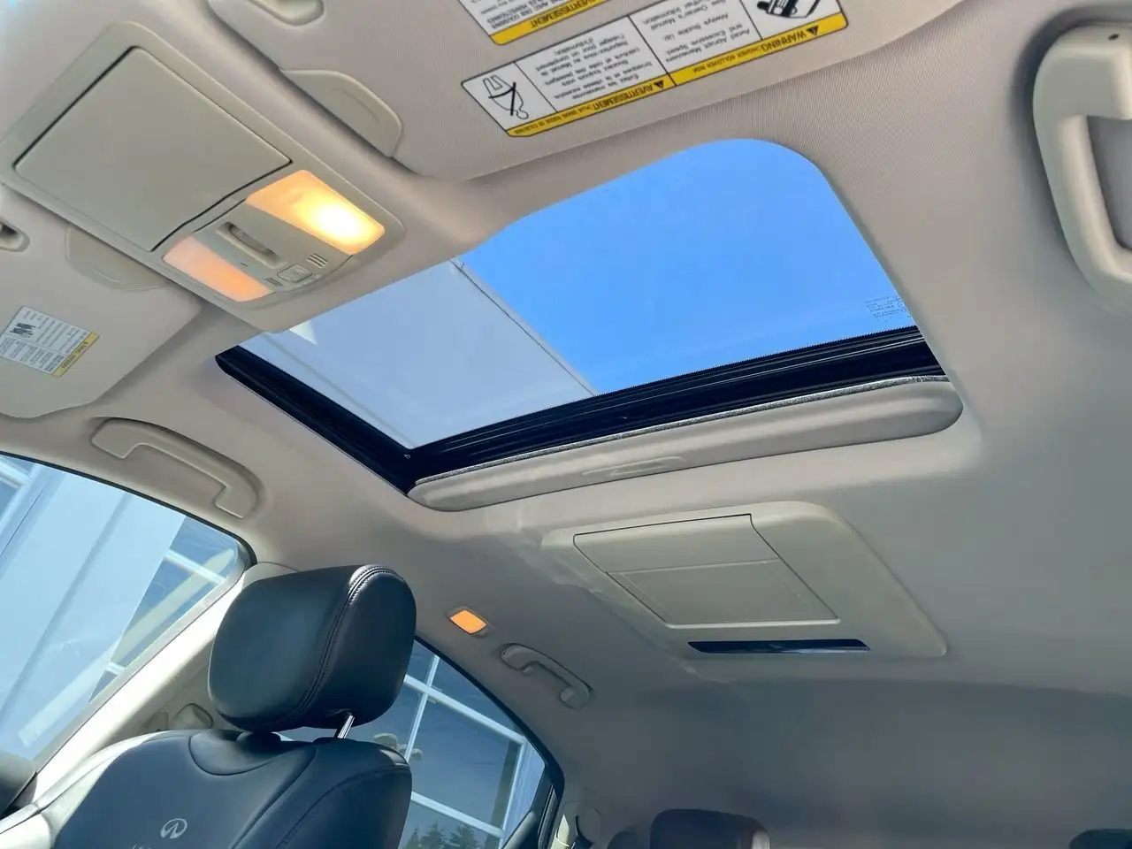 Infiniti FX снимка Infiniti FX
