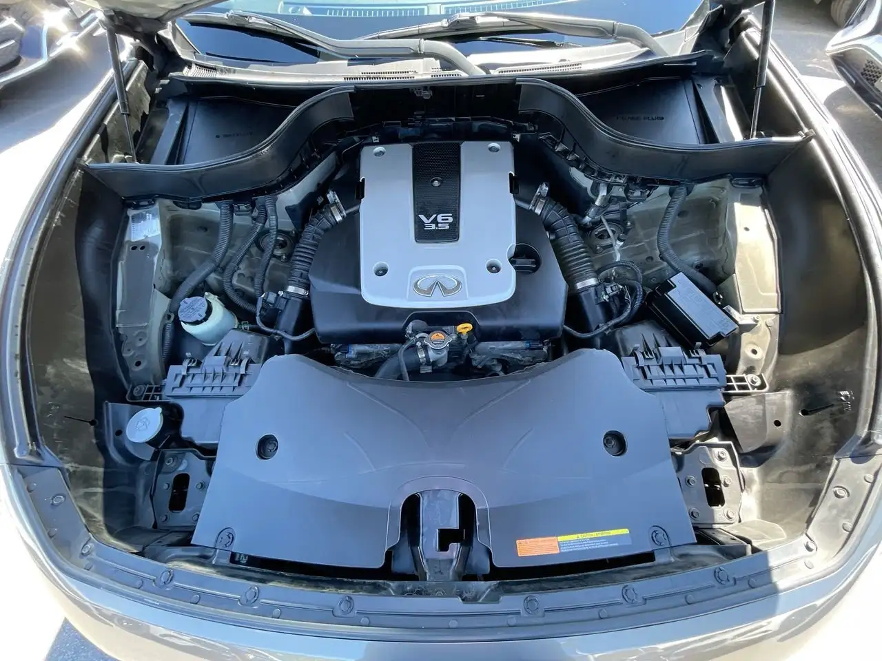 Infiniti FX снимка Infiniti FX
